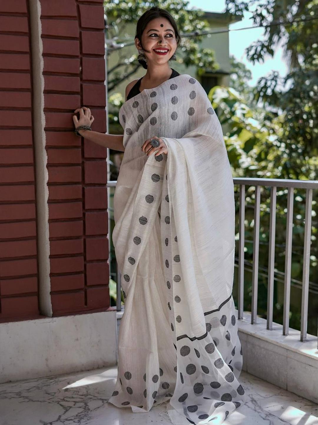 GHAN SALS White Silk Blend Woven Design Sarees