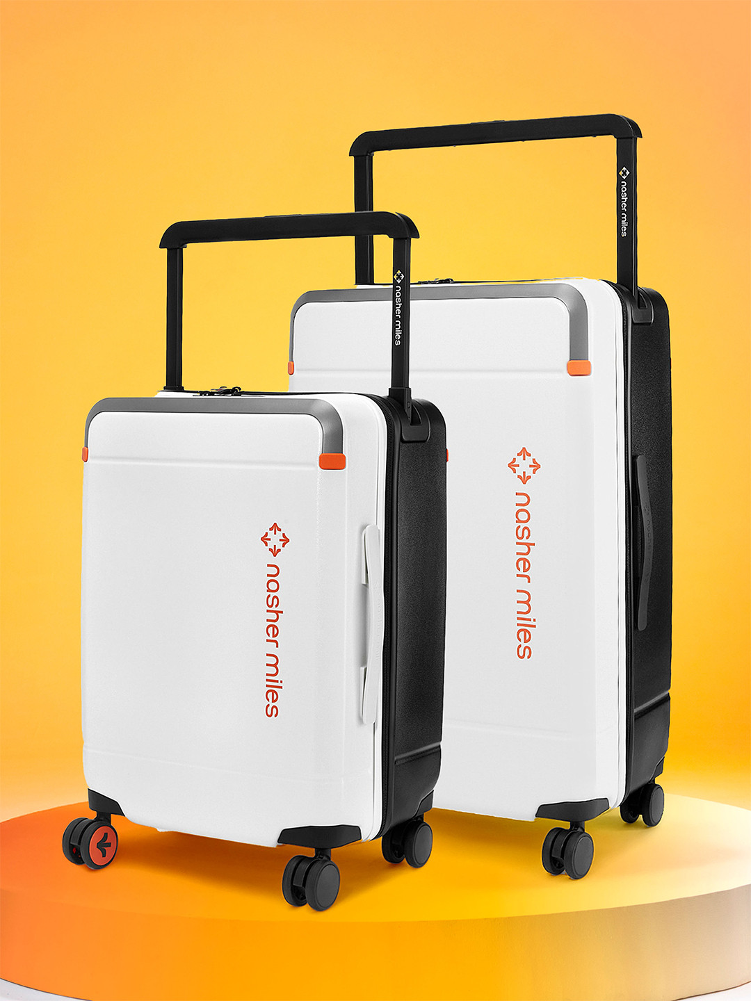 Nasher Miles Unisex Oslo Polycarbonate Set of 2 S/M White Black Trolley Bags (55-66 cm)