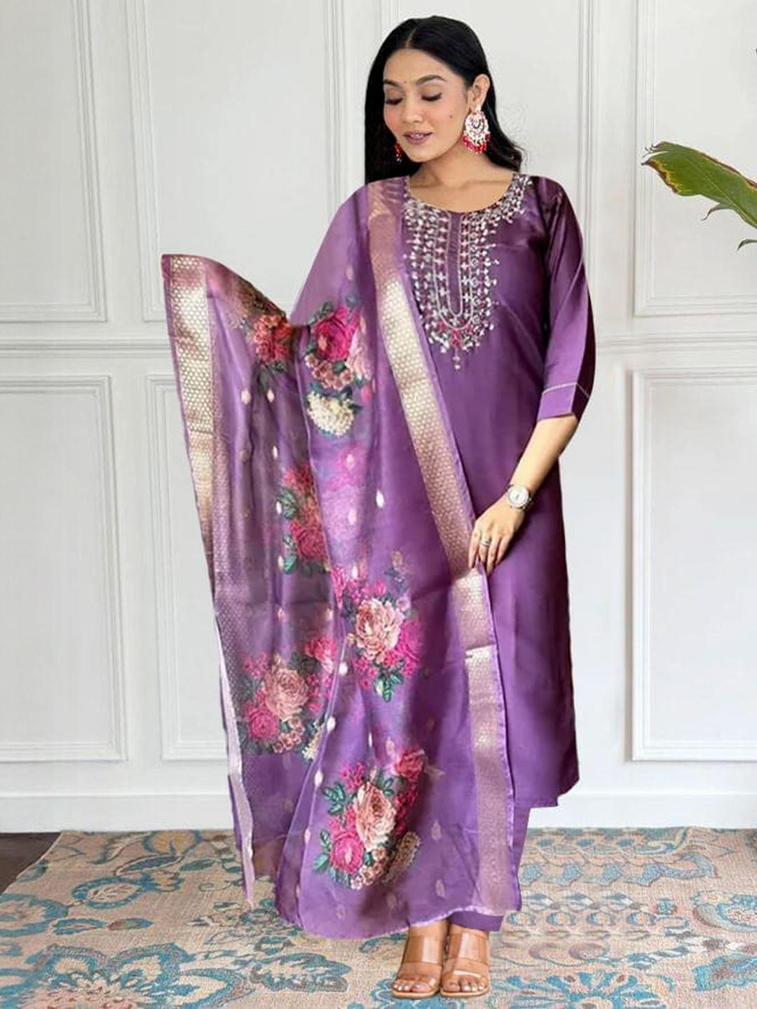 Pelican Hub Women Embroidered Regular Kurta with Trousers & Dupatta