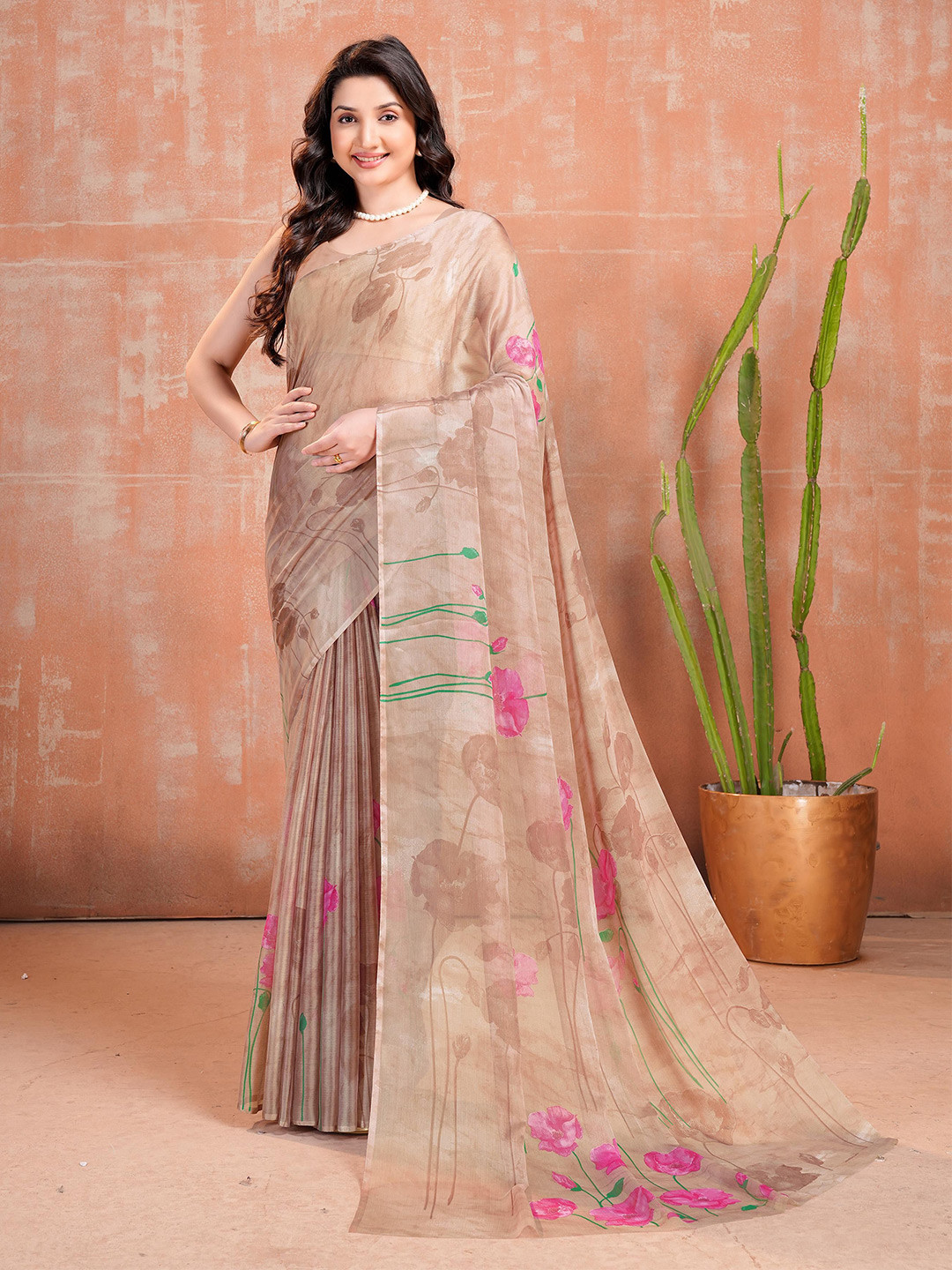 Garden Vareli Women Floral Printed Festive Saree