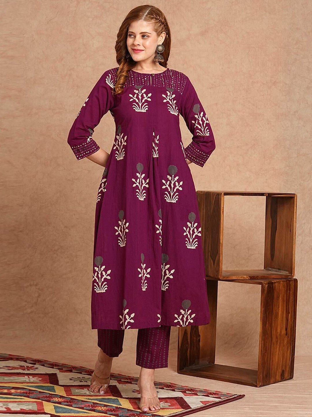 Art Of Colours Women Ethnic Motifs Printed Pure Cotton Kurta with Trouser