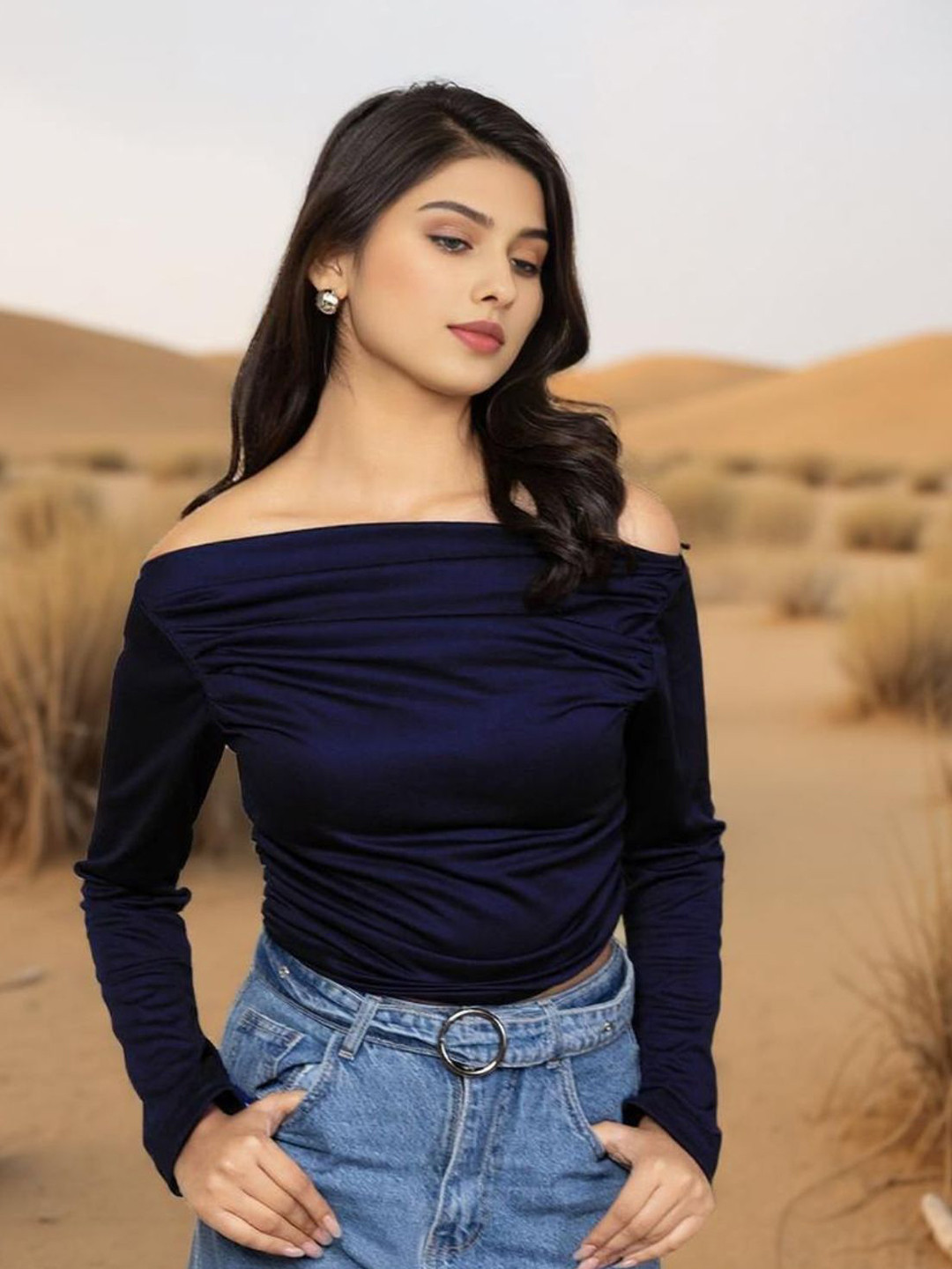 Istyle Can Women Off-Shoulder Gathered or Pleated Fitted Crop Top