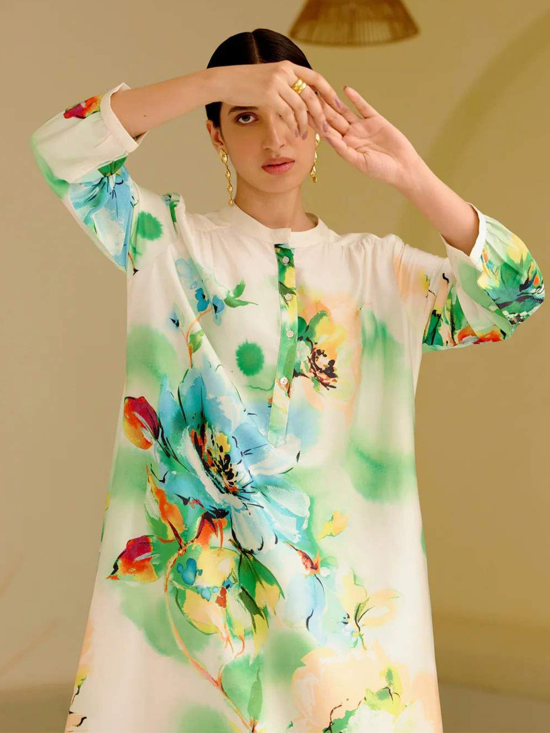 CHIQUE Floral Print Mandarin Collar Shirt Style Top