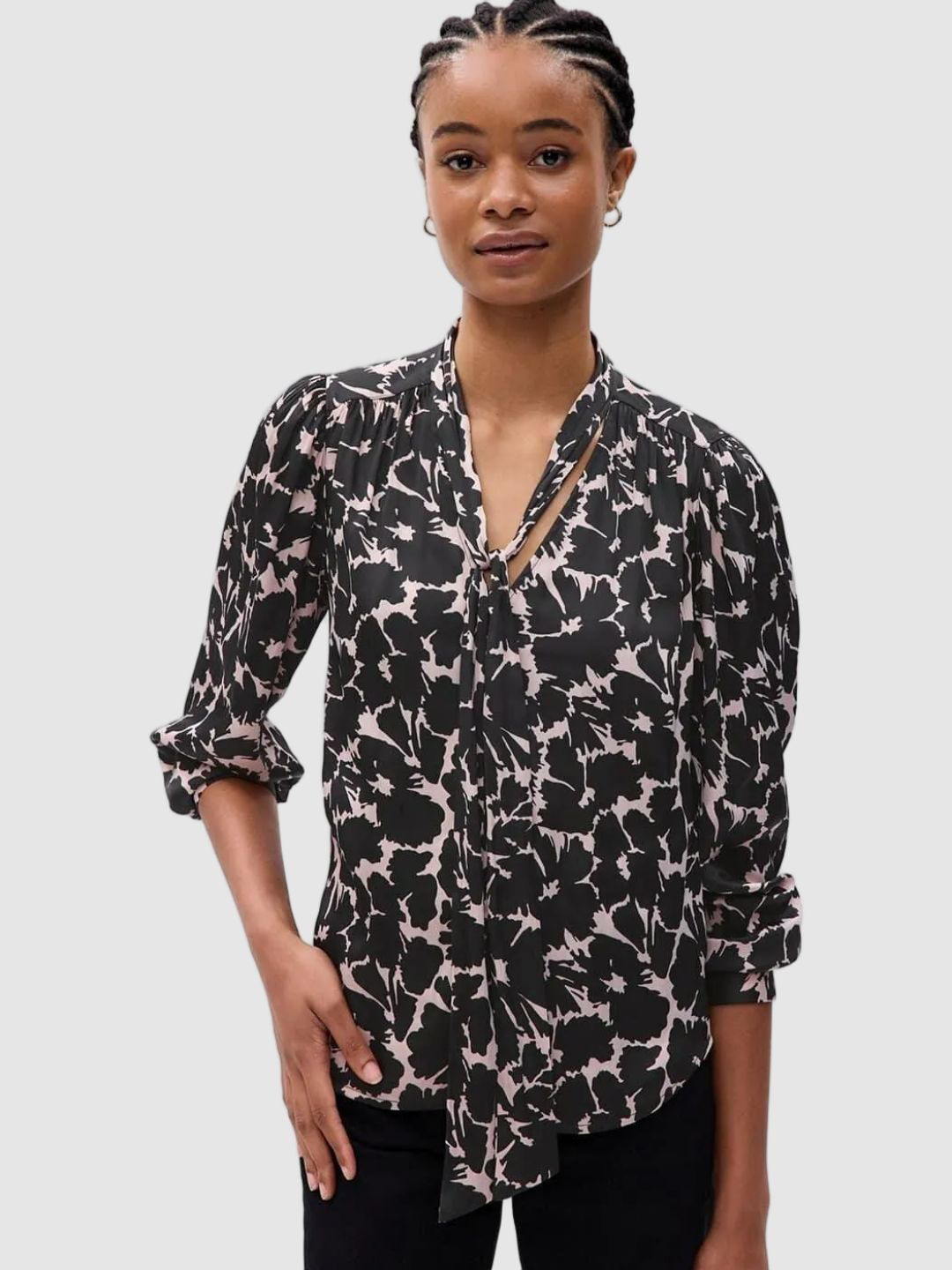 GAP Women Floral Pussy Bow Three-Quarter Sleeve Top