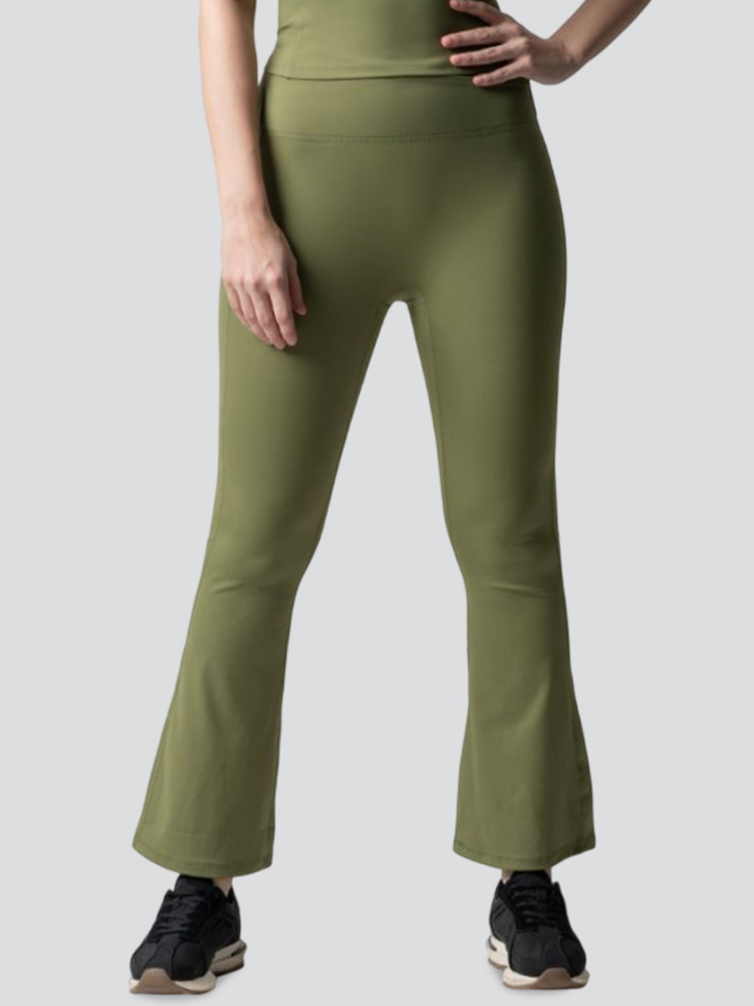 STRCH Women Mid-Rise Ankle-Length Flared Tight