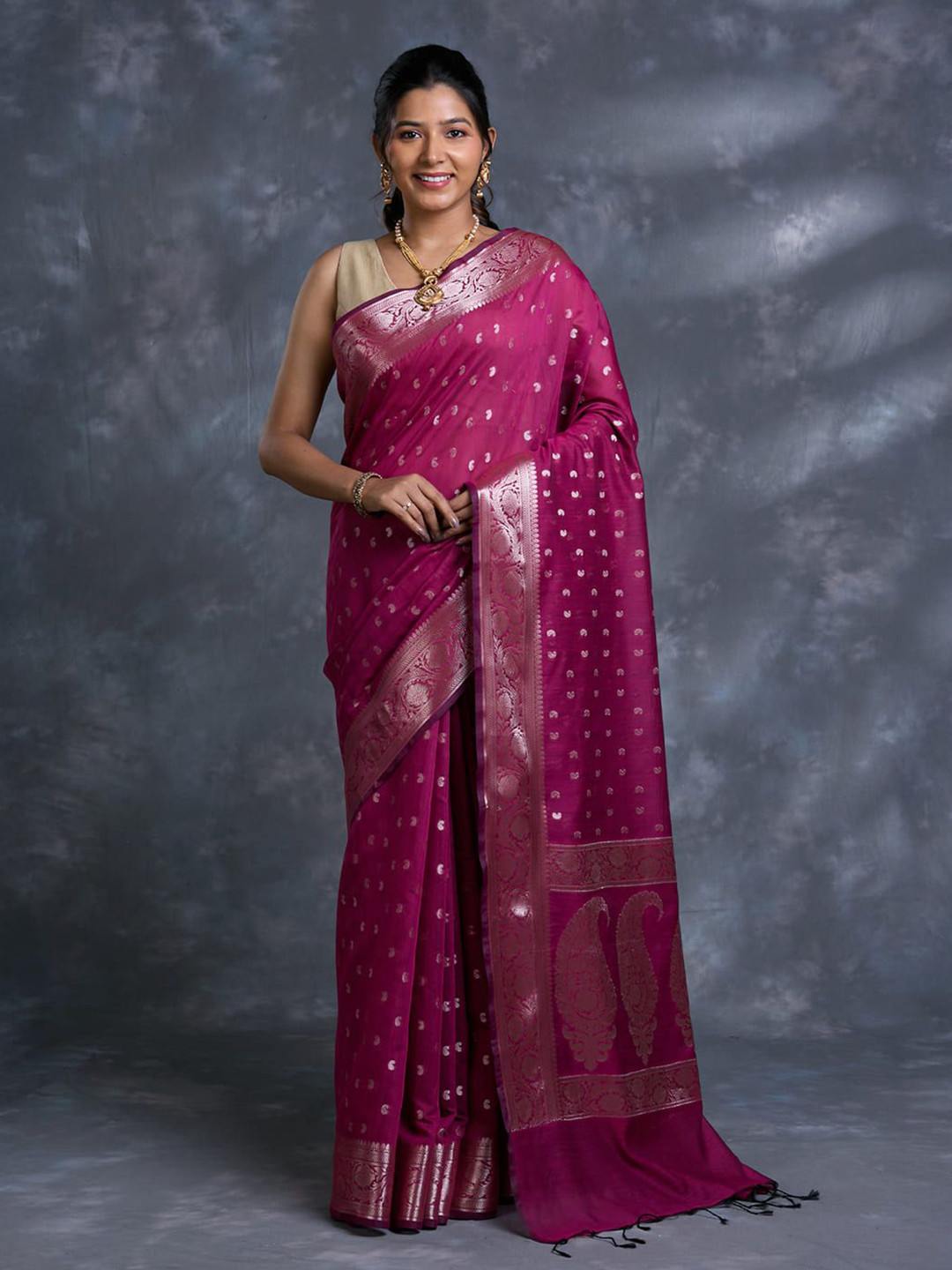 PALLU PATARI Paisley Zari Banarasi Saree