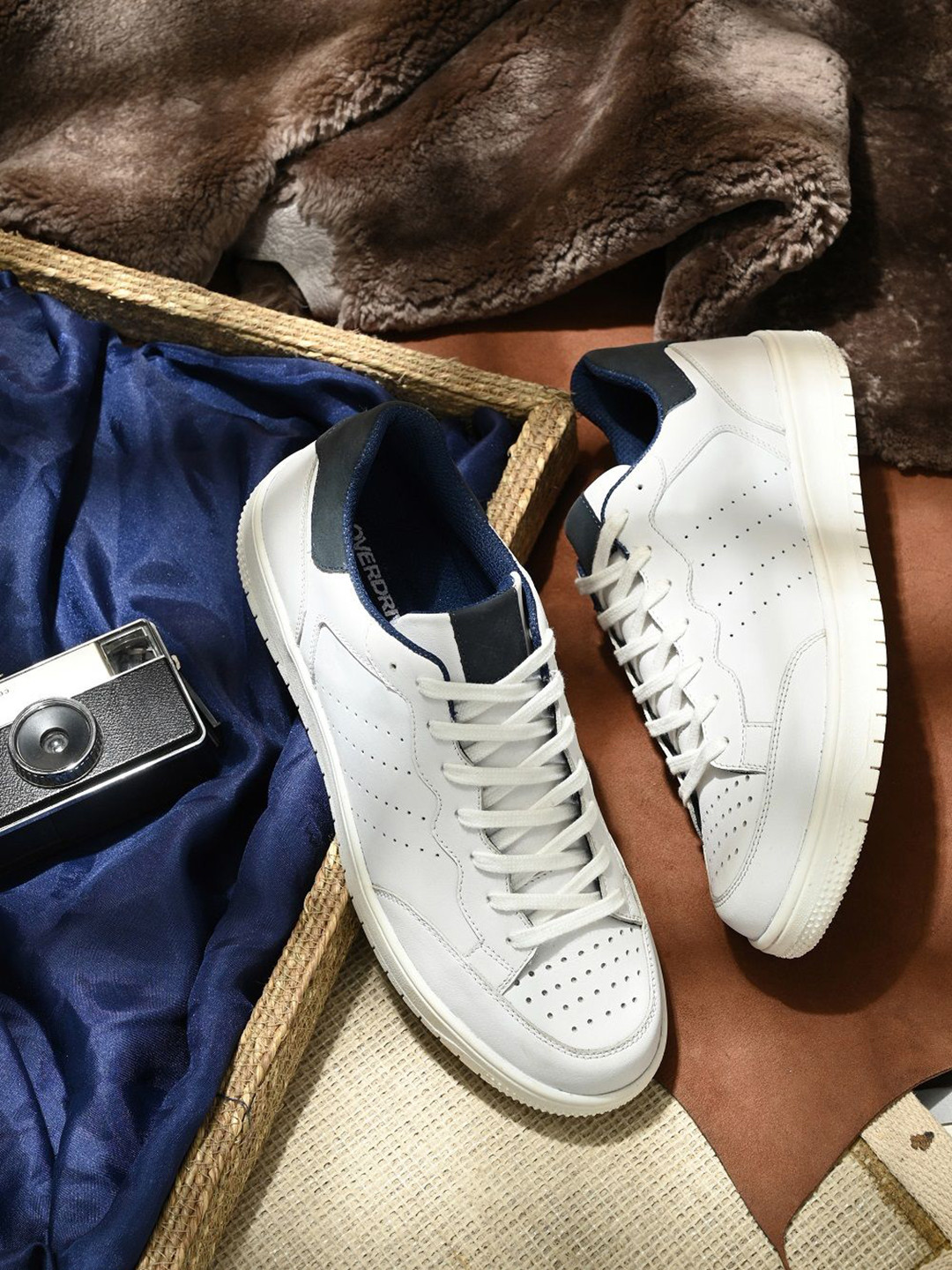 Overdrive IVORY FADE COURT Men Perforations Leather Lace-Ups Sneakers