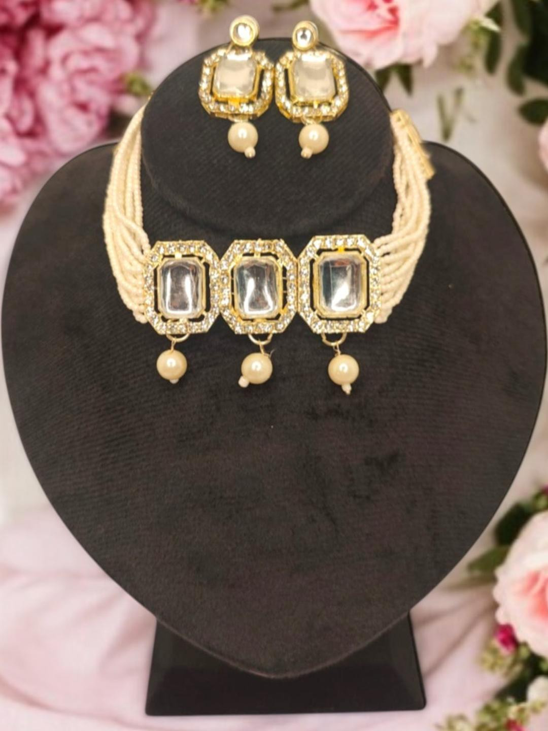 GOLDEN GLAMOUR Sterling Silver Kundan Necklace and Earrings