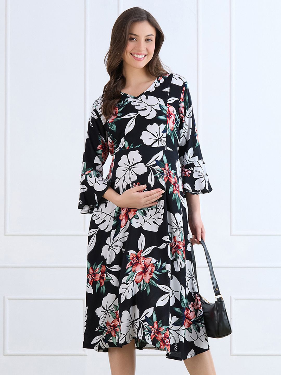 MomToBe Women Print Black Floral Rayon Bell Sleeve Maternity Dress