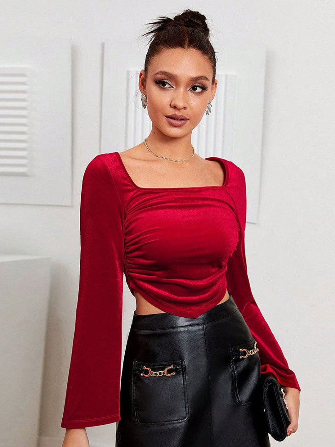 Outzidr Women Square Neck Fitted Crop Top With Ruching