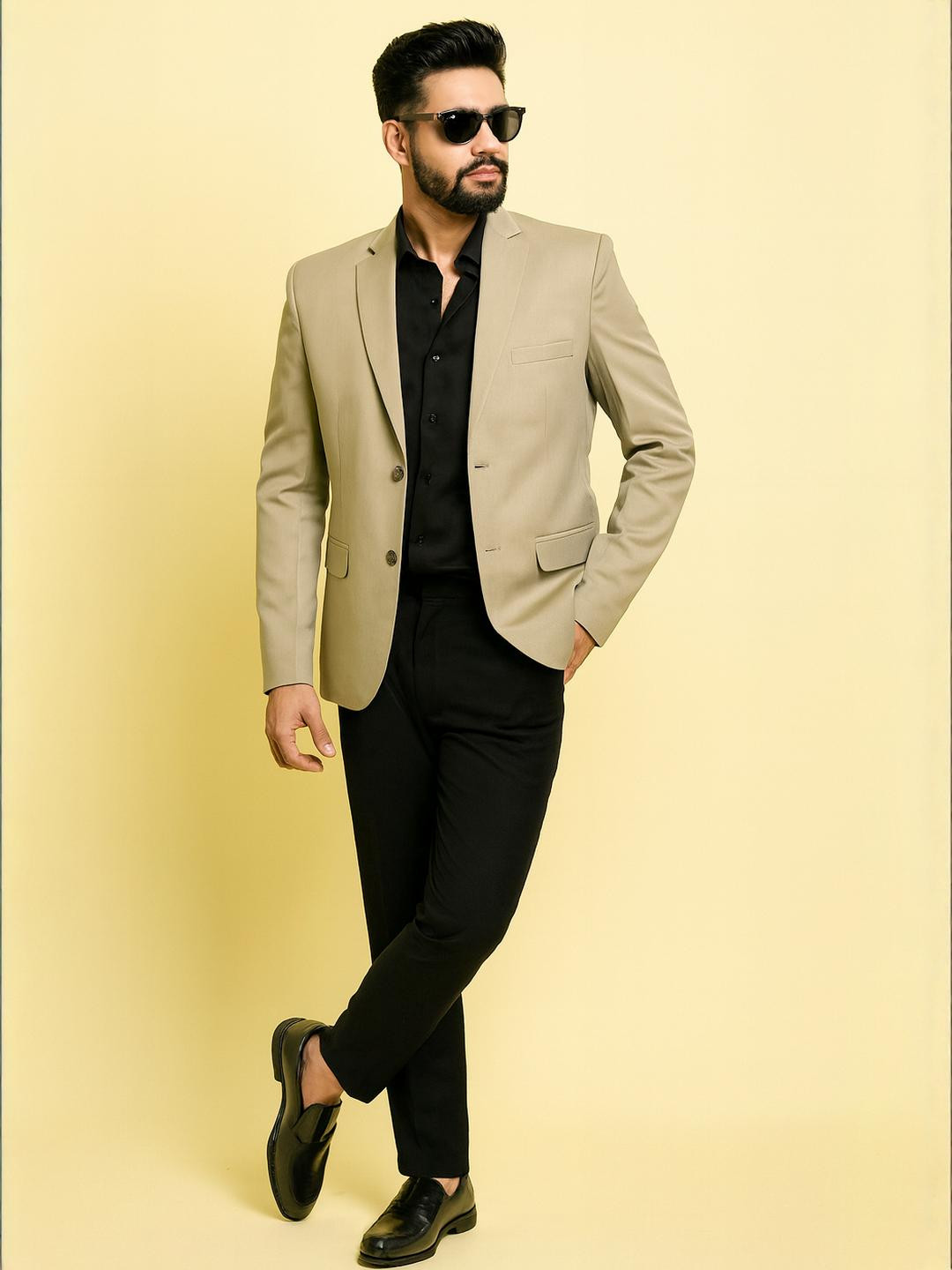 SHAHI ACHKAN Comfort Fit Notched Lapel Single Breasted Blazer
