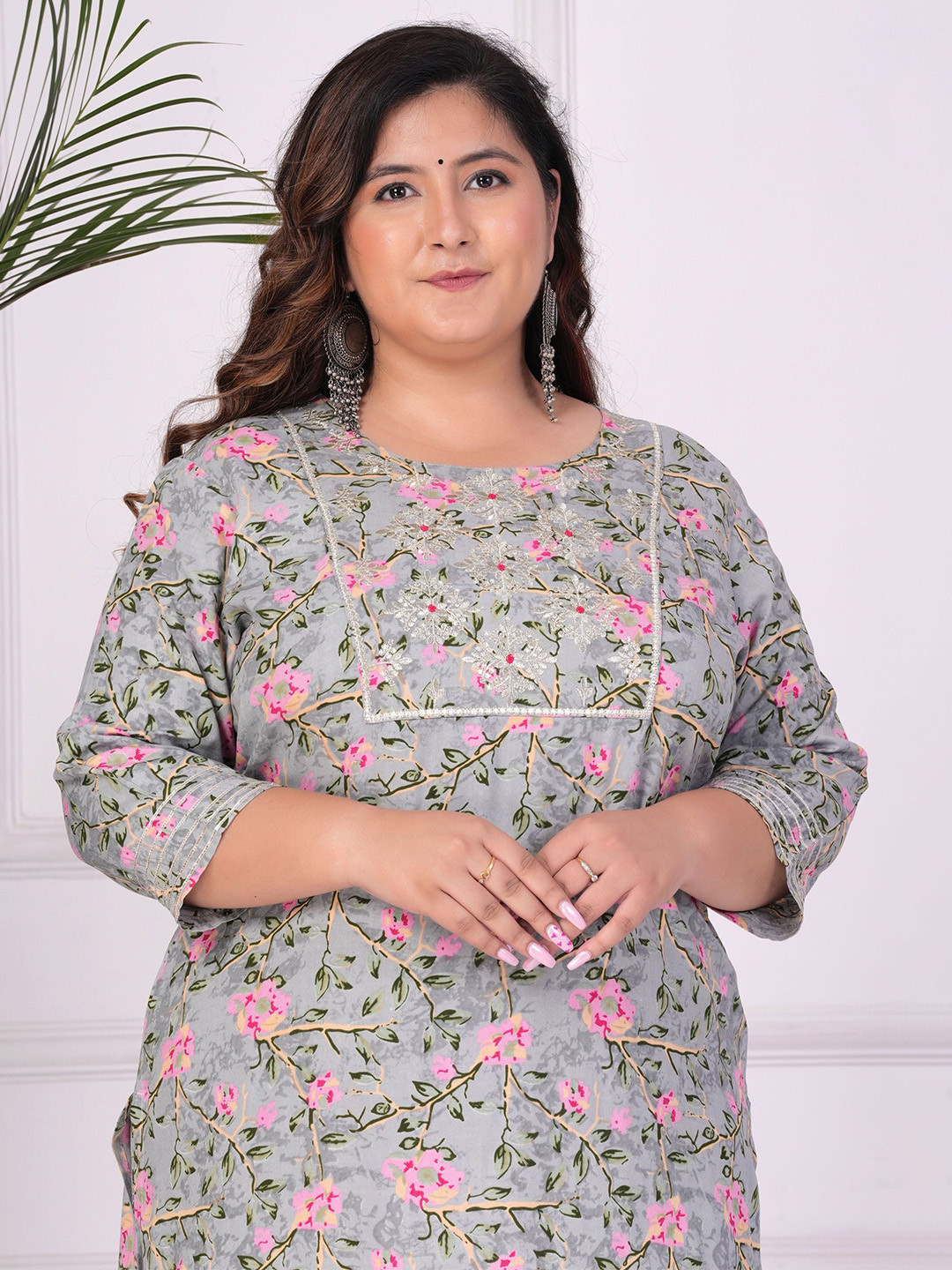 Wilshire Floral Printed Gotta Patti Work Straight Kurta