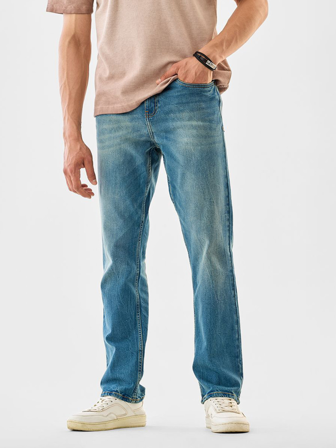 Snitch Men Straight Fit Mid-Rise No Fade Stretchable Jeans