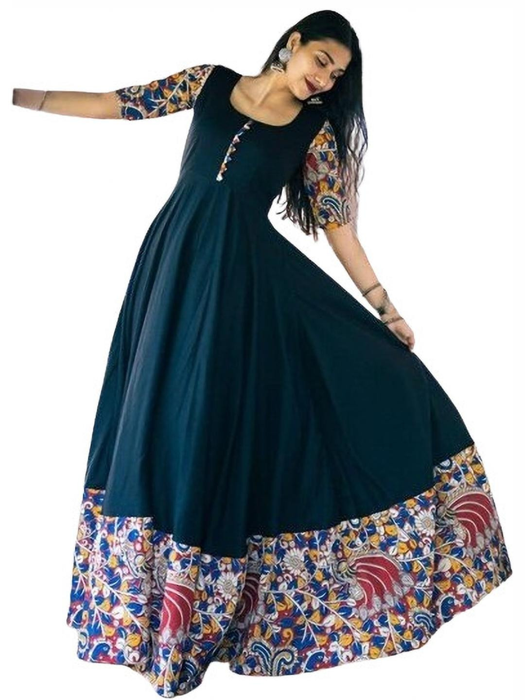 MAHUDI Women Printed Anarkali Kurta