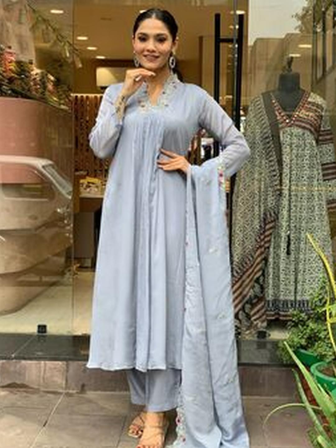 ATOXIC Women Turquoise Blue Viscose Rayon Kurta Sets