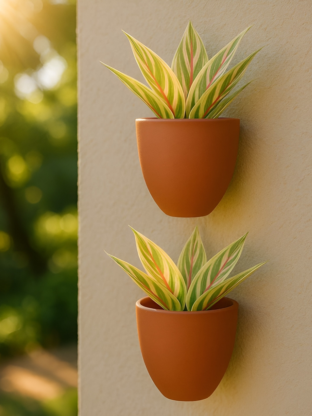 The handicraftian Hexane 2 Pieces Red Small Wall Hanging Planters