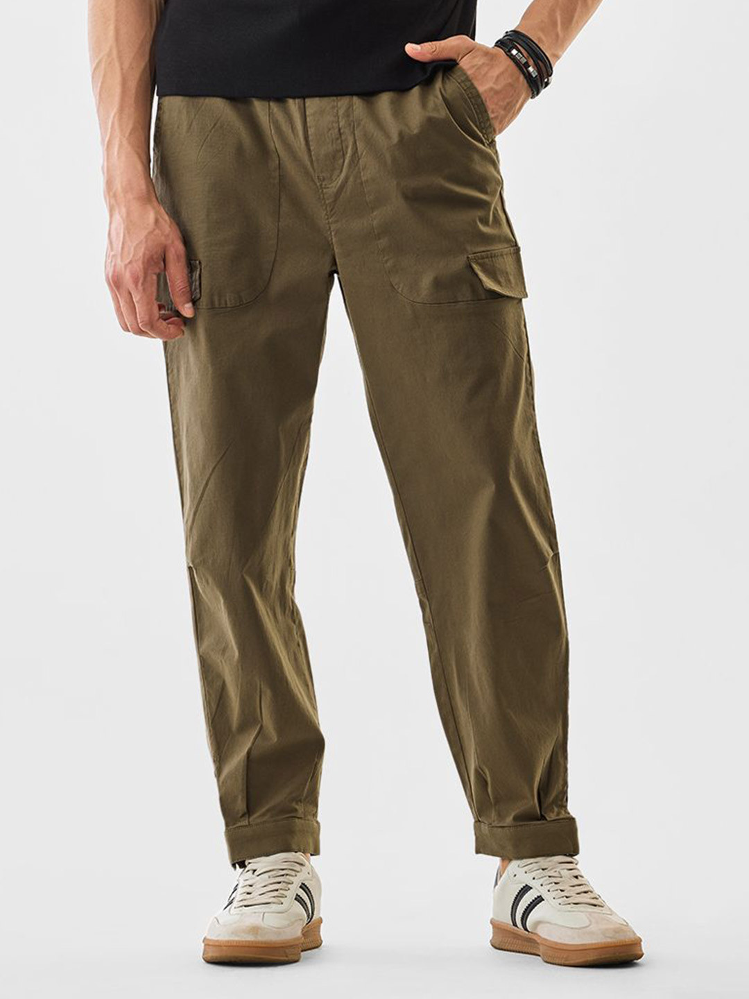 Snitch Men Mid-Rise Easy Wash Cargos Trousers