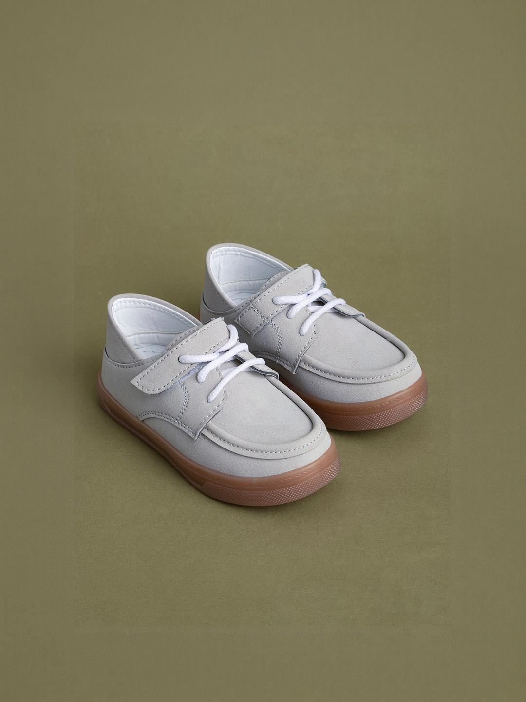 Hopscotch Boys PU Solid Velcro Loafers