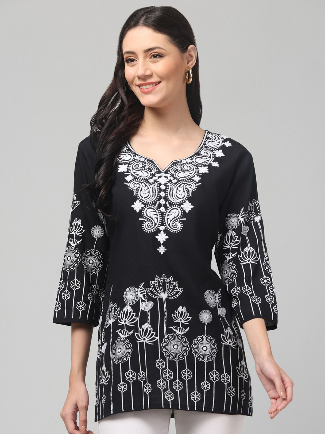 ERUDITE CLUB Floral Embroidered V-Neck Kurti