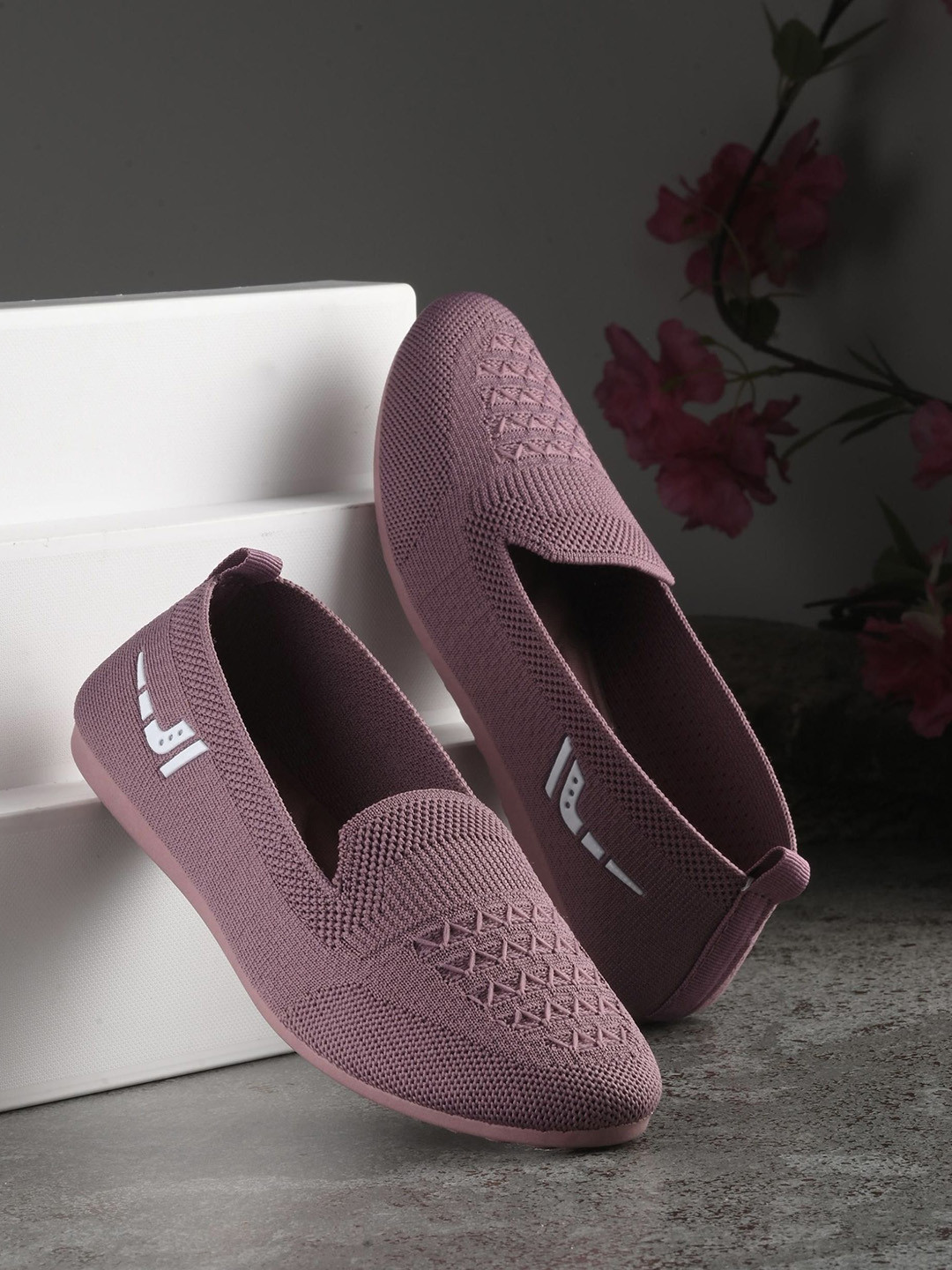 Deflow Women Kia 101 Textured Round Toe Slip On Ballerinas