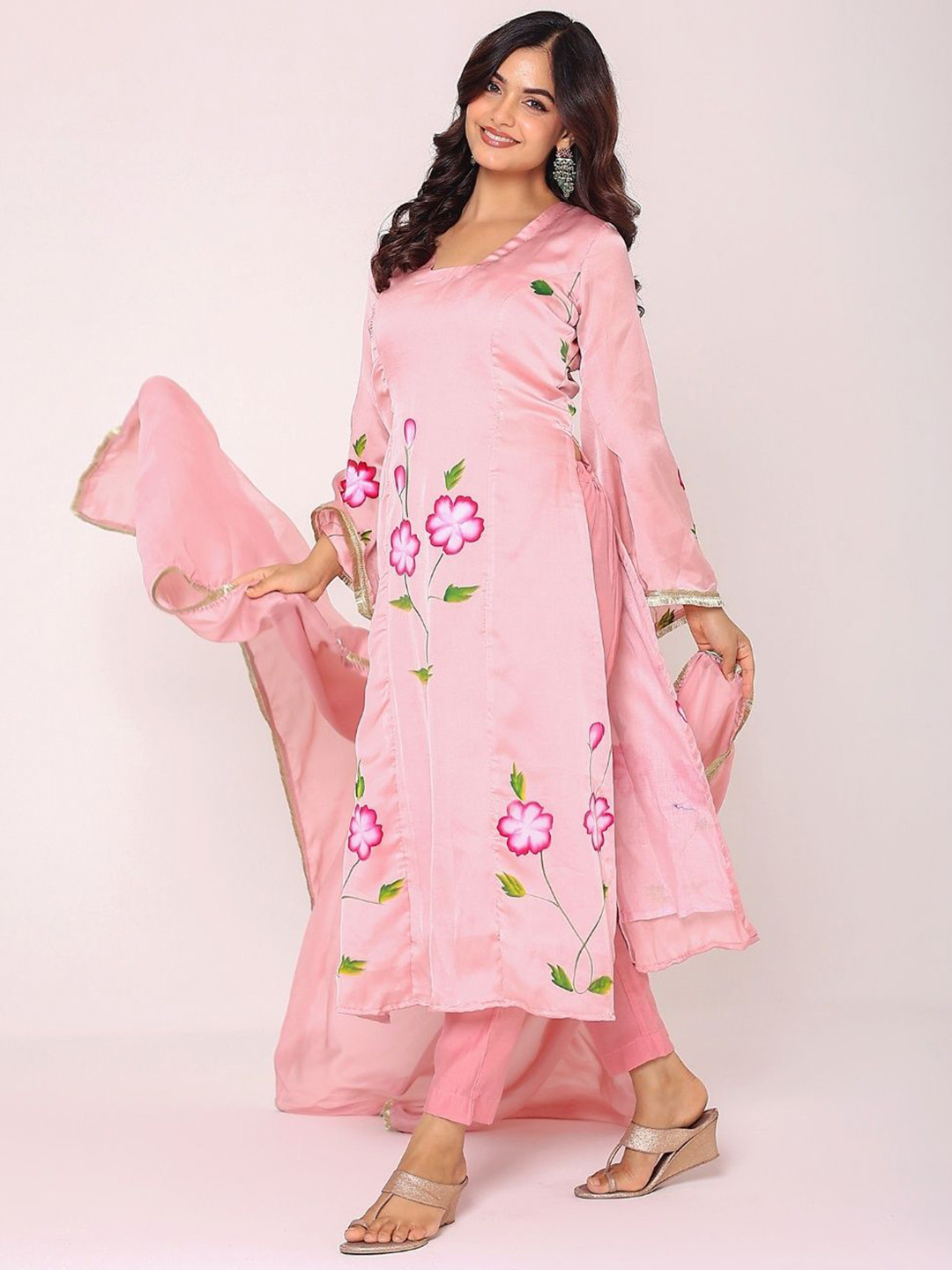 PRIYANKA CHOUDHARY Floral Printed Kurta Set With Dupatta