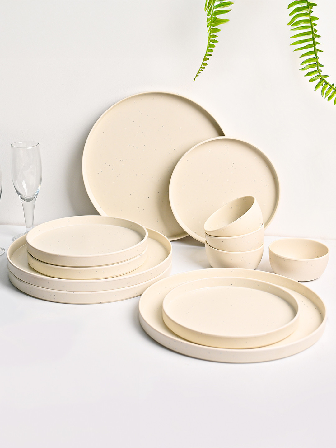 MARKET99 Cream-Colored 12 Pieces Melamine Dinner Set