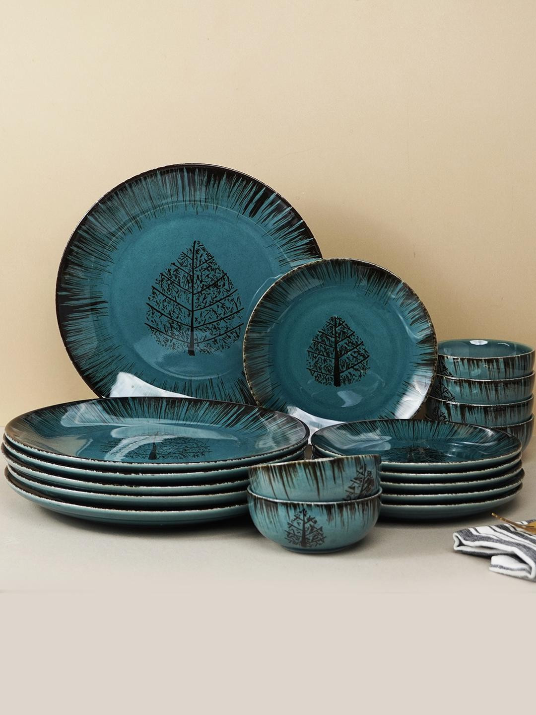 The Golden Theory Green 18 Pieces With Black Tree Motif Ceramic Dinner Set