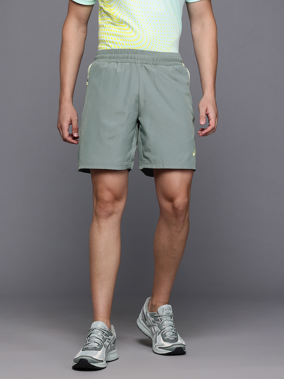 ASICS Men Contrast Zipper Training Shorts