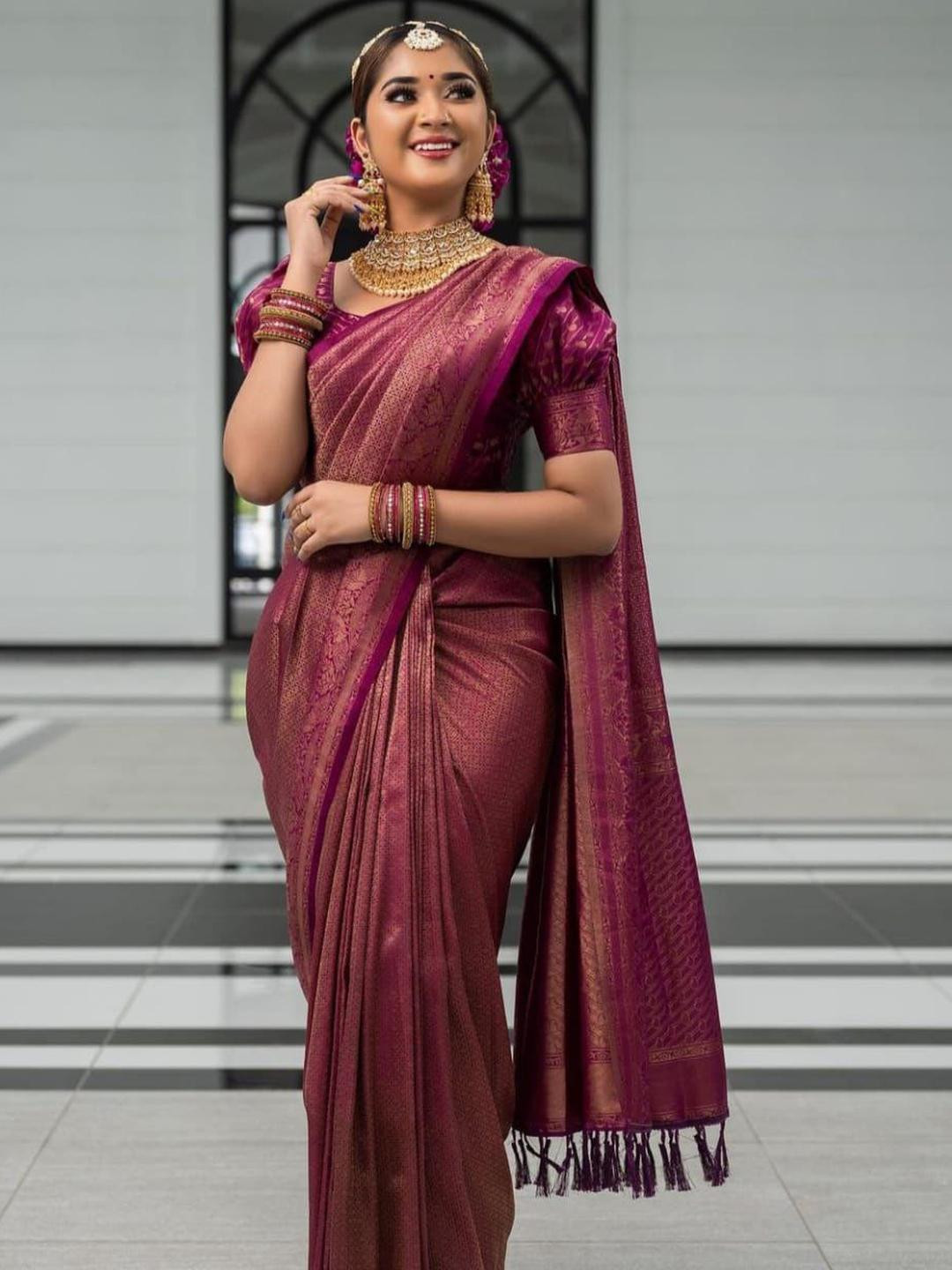 GHAN SALS Magenta Silk Blend Woven Design Sarees