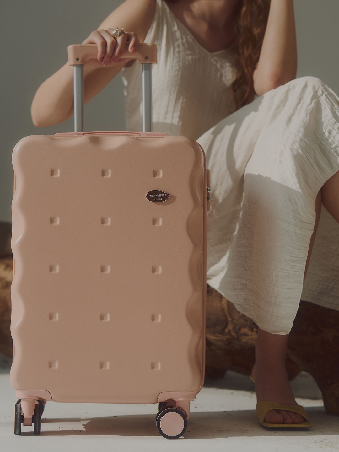 Mini west london Cookies On The Go Check-In Textured Hard-Sided Cabin Trolley Bag