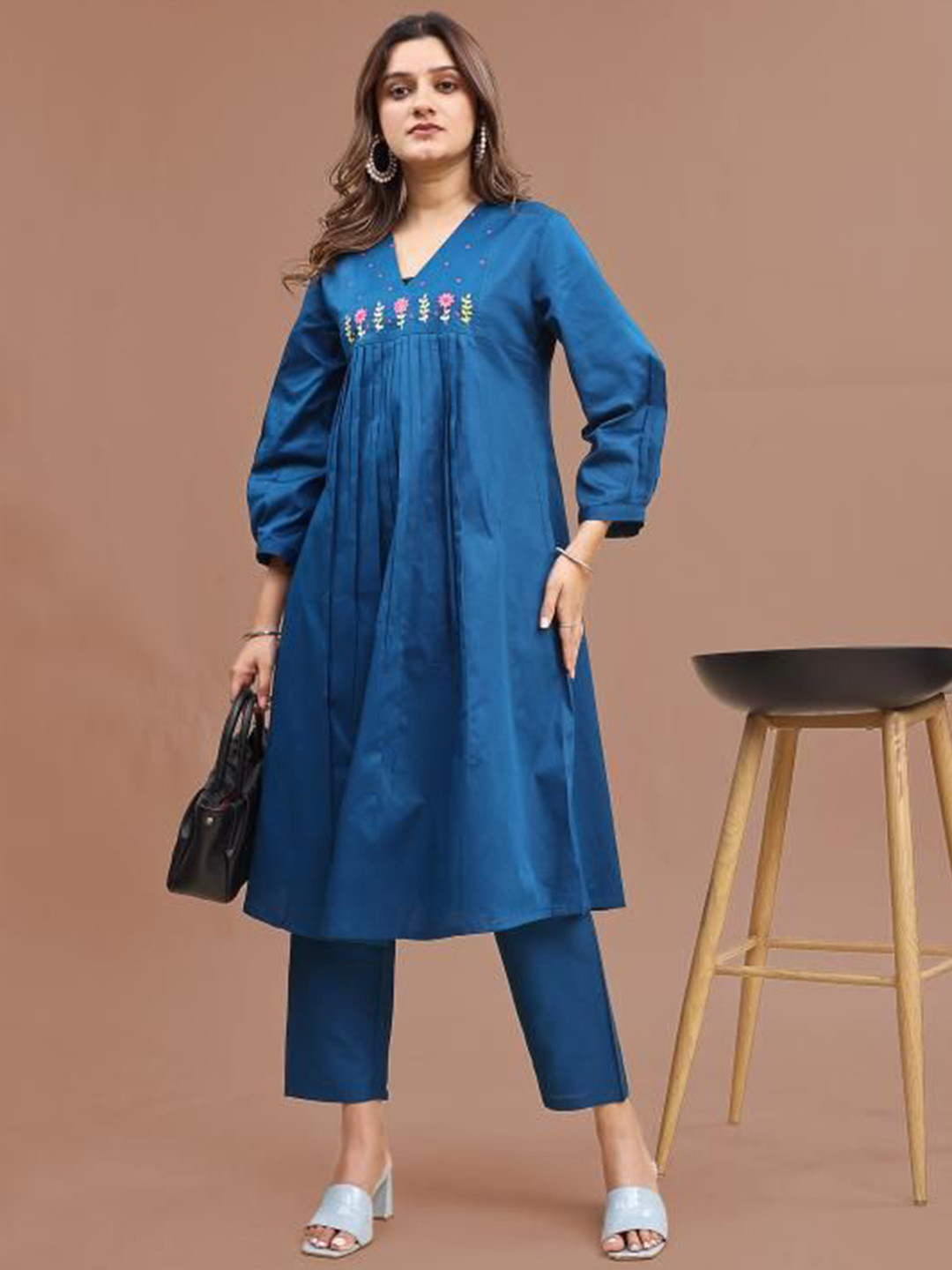 Tikhi Imli Embroidered V Neck A-Line Tunic With Trousers Co-Ords Set