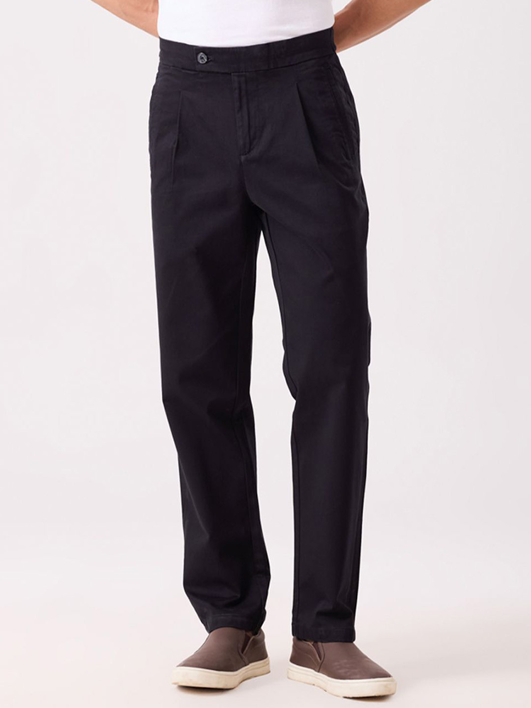 MH&Y Men Mid-Rise Comfort Pleated Trousers