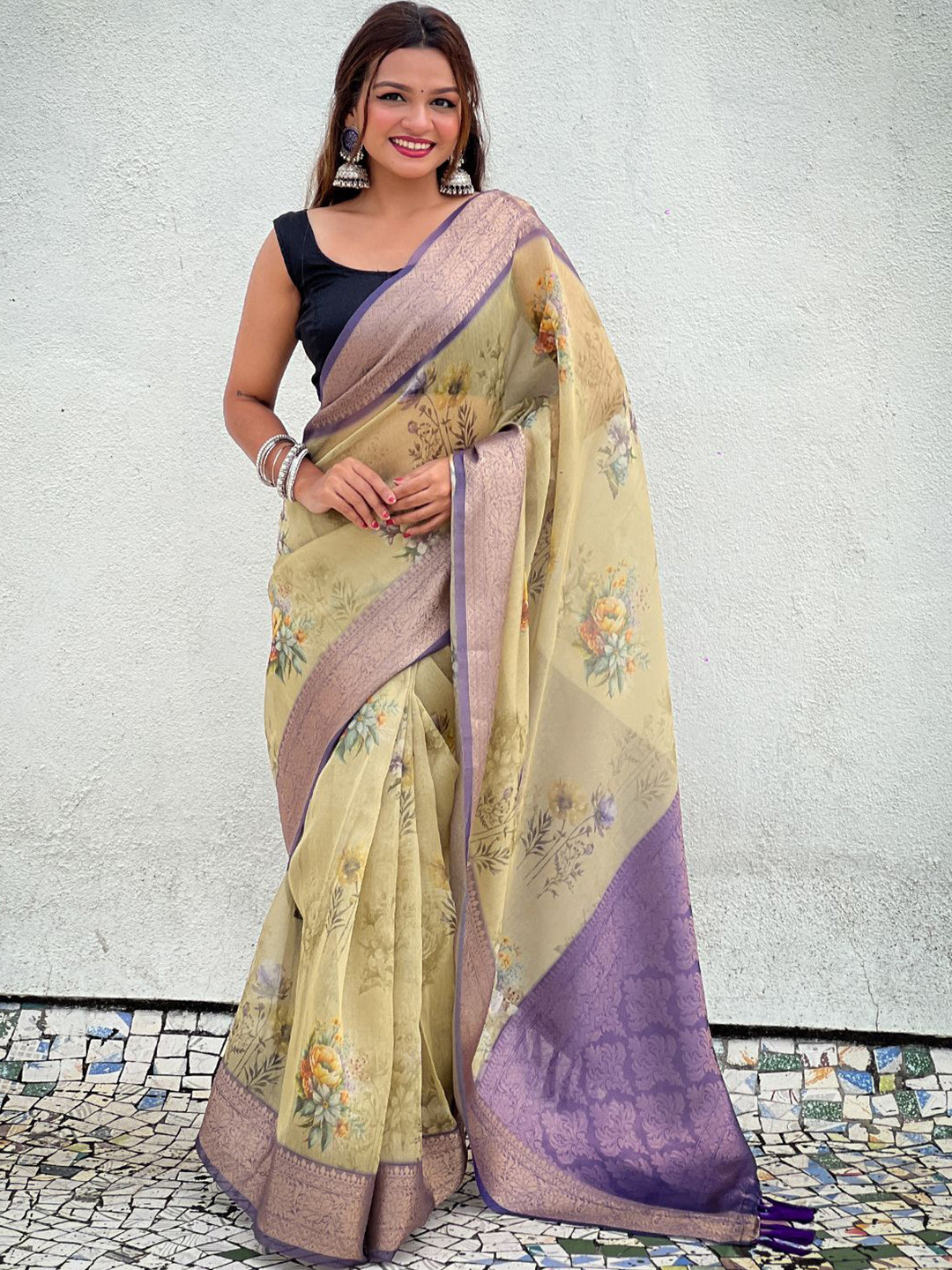 Nayanthara Trends Floral Printed Zari Tissue Saree With Unstitched Blouse Piece