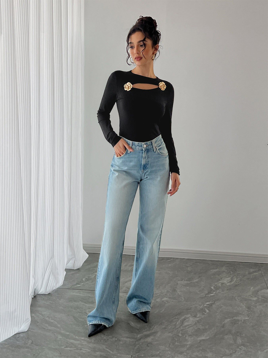 Outzidr Cut-Out Applique Fitted Top