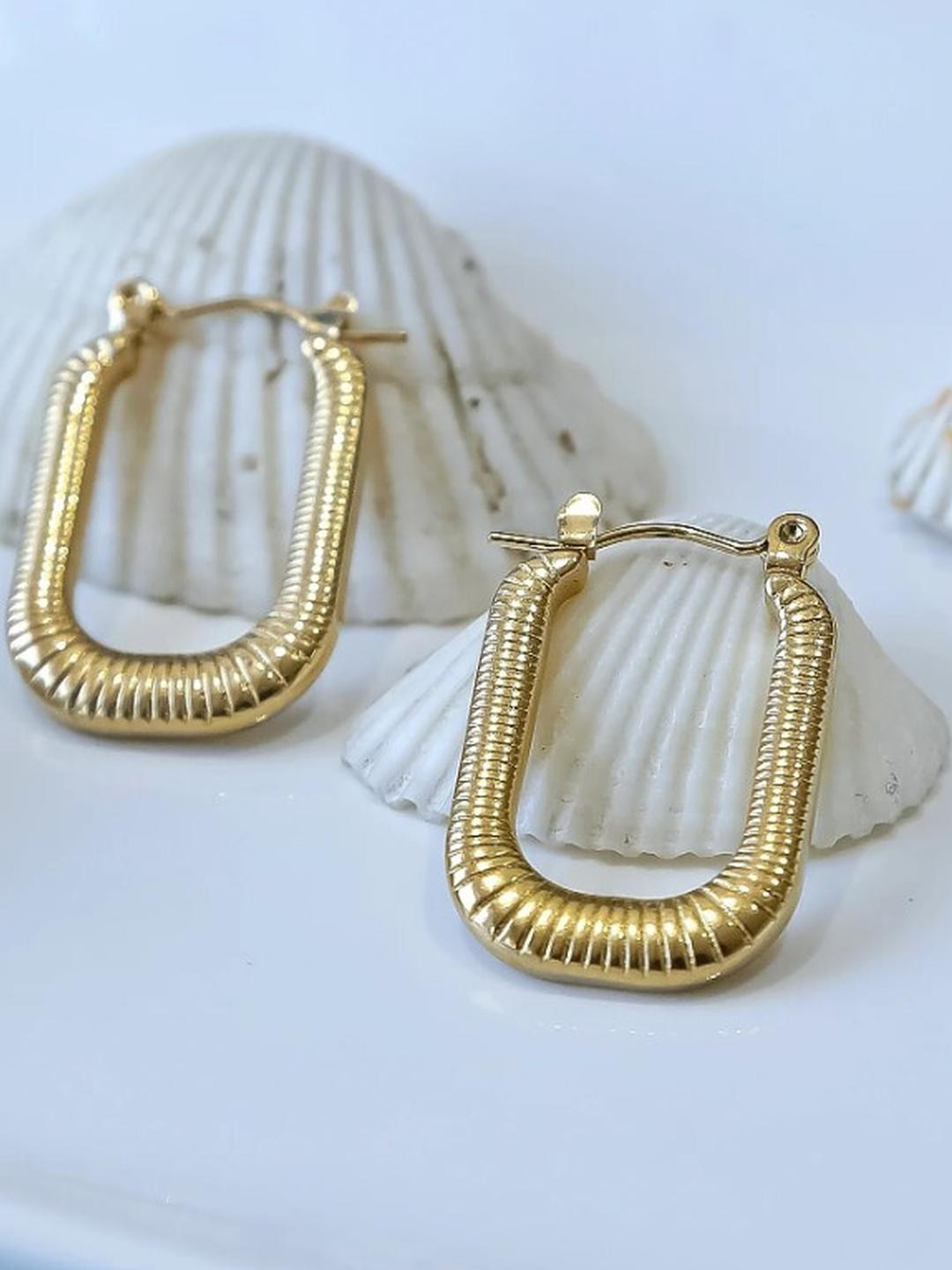 House of Nimriti Women Bronze Platted Square Earring