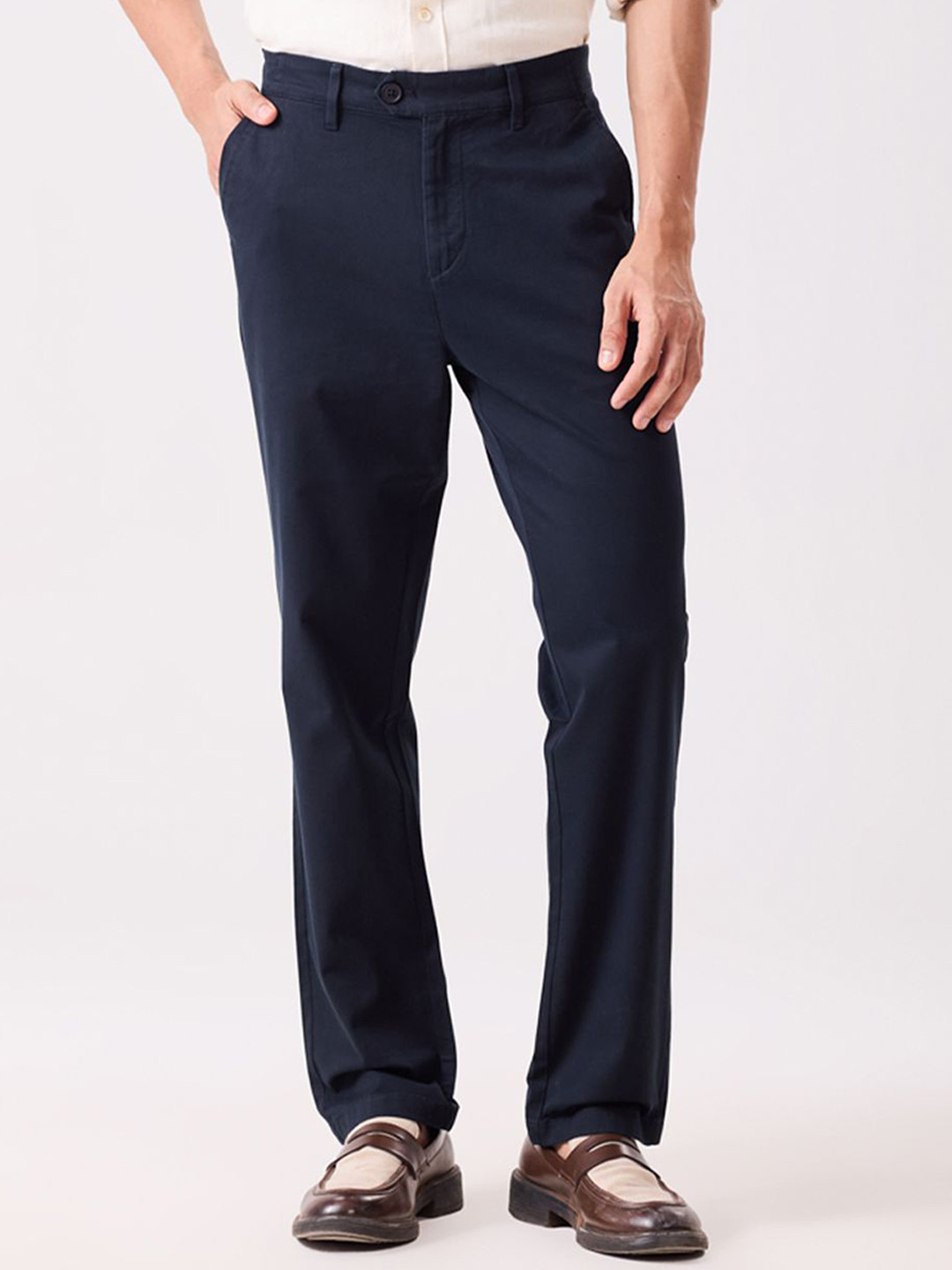MH&Y Men Comfort Everyday Essential Relaxed Fit Mid-Rise Chino Trouser