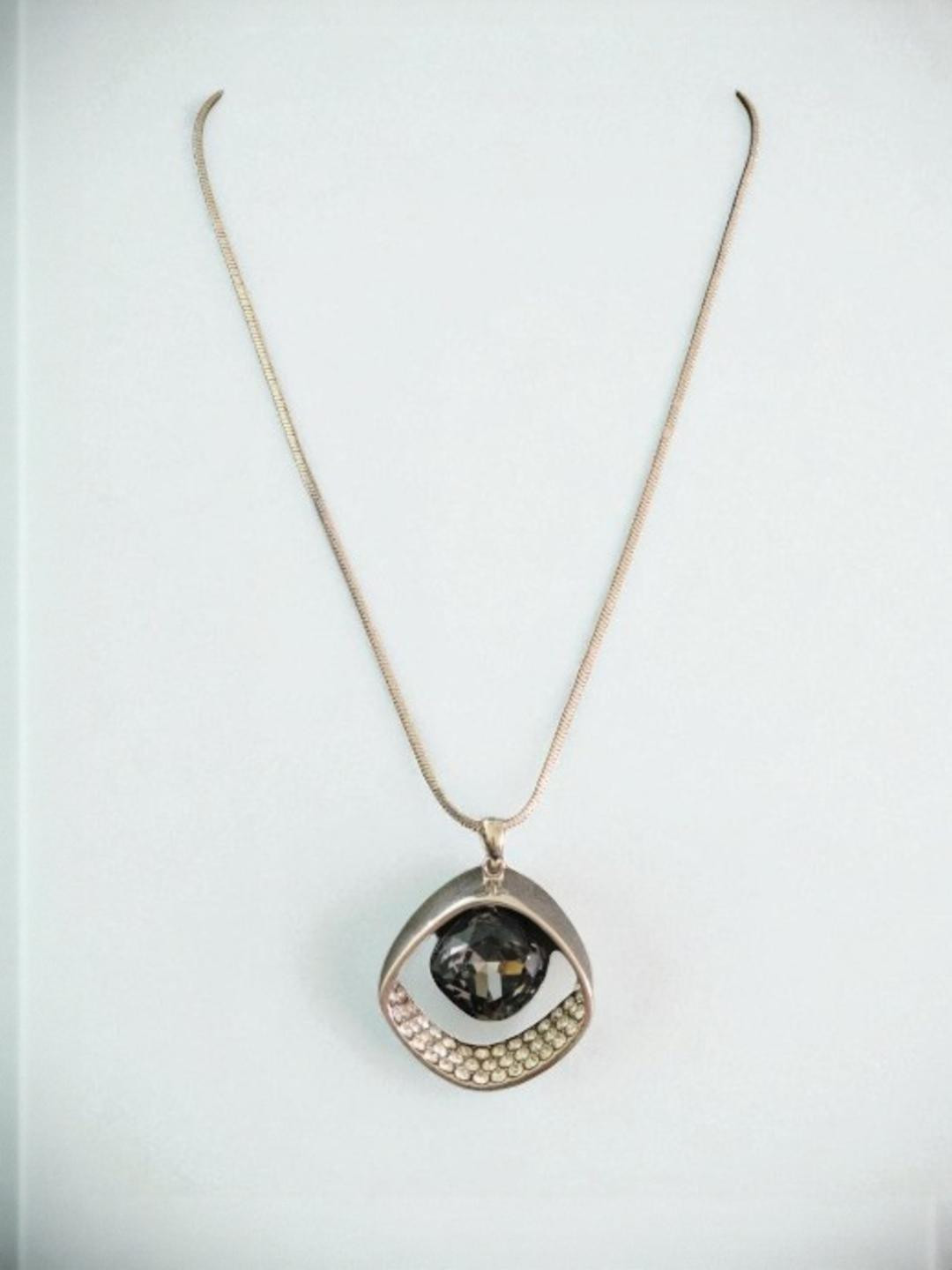 SAPRAA TRENDS Women Copper Silver-Plated Pendants with Chains