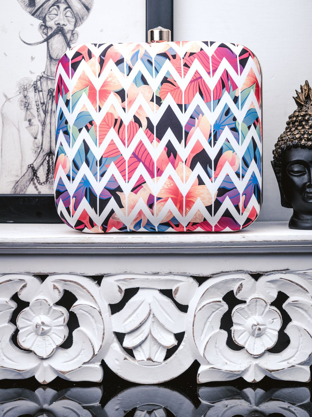 NR By Nidhi Rathi Chevron Printed Box Clutch