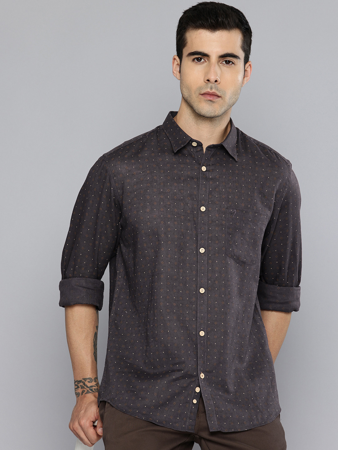 Indian Terrain Linen-Cotton Classic Fit Floral Printed Casual Shirt