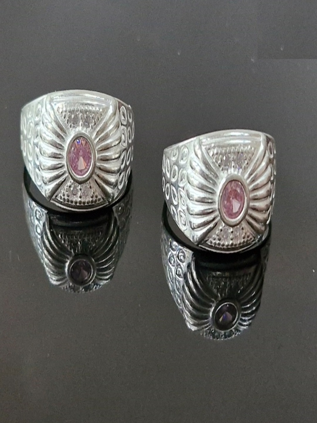 SHREE SHOBHA COLLECTION Set Of 2 Stones Studded Silver Toe Rings