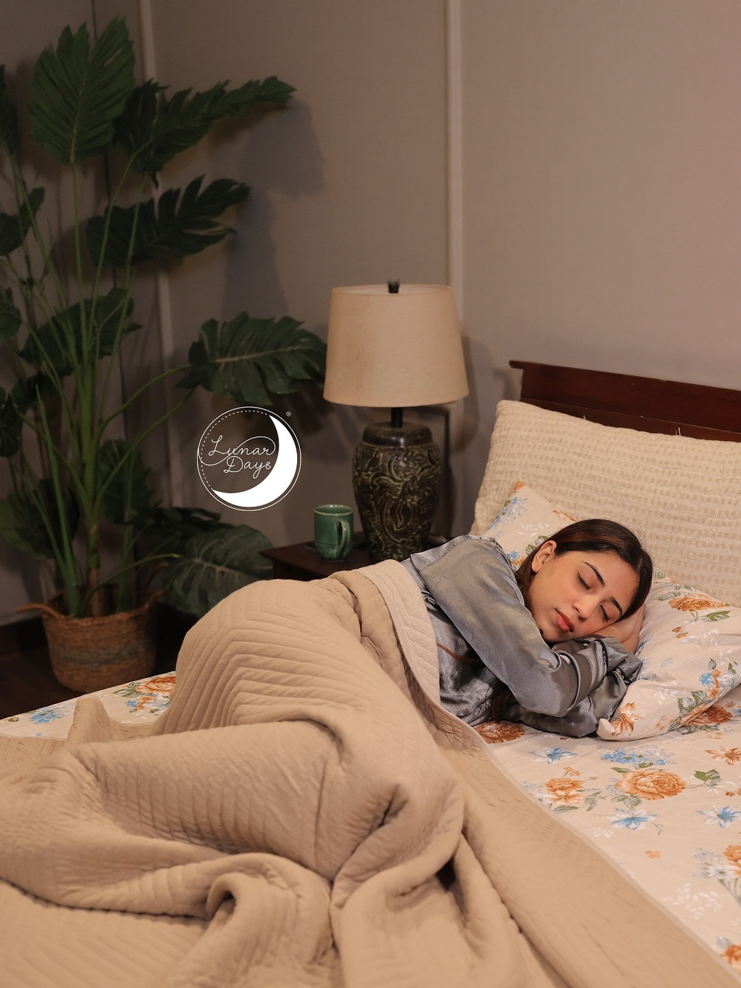 Lunar Days Beige King Printed 160 TC Double Bedsheet Set