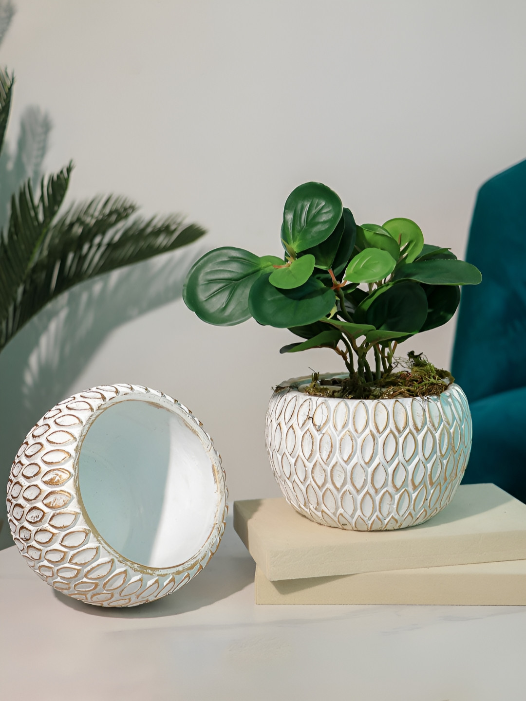 Art Street Elegant Leaf Pattern Cement Flower Pot