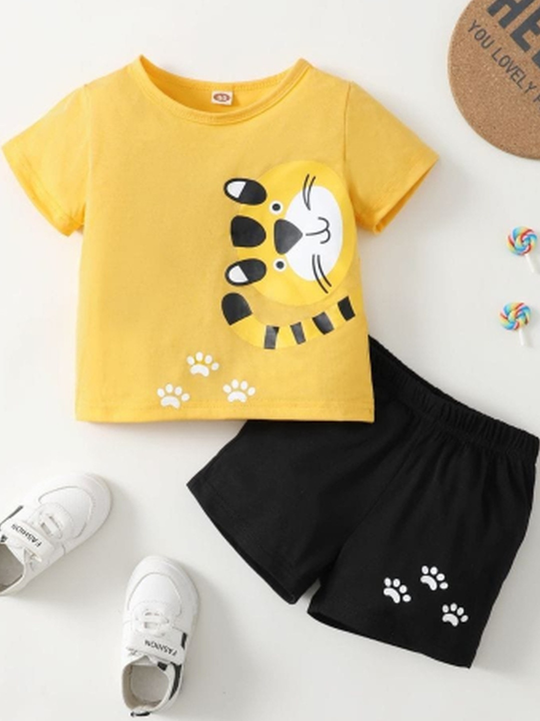 YK Kids Yellow & Black Lion Printed Round Neck Cotton T-shirt With Shorts