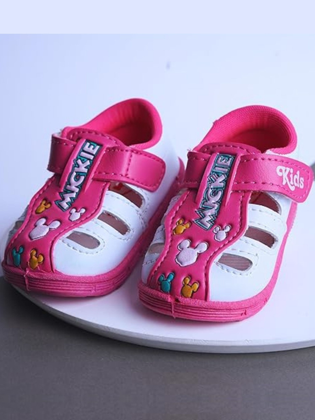 FootStation Kids Pink & White Printed Velcro Light Weight Sandals