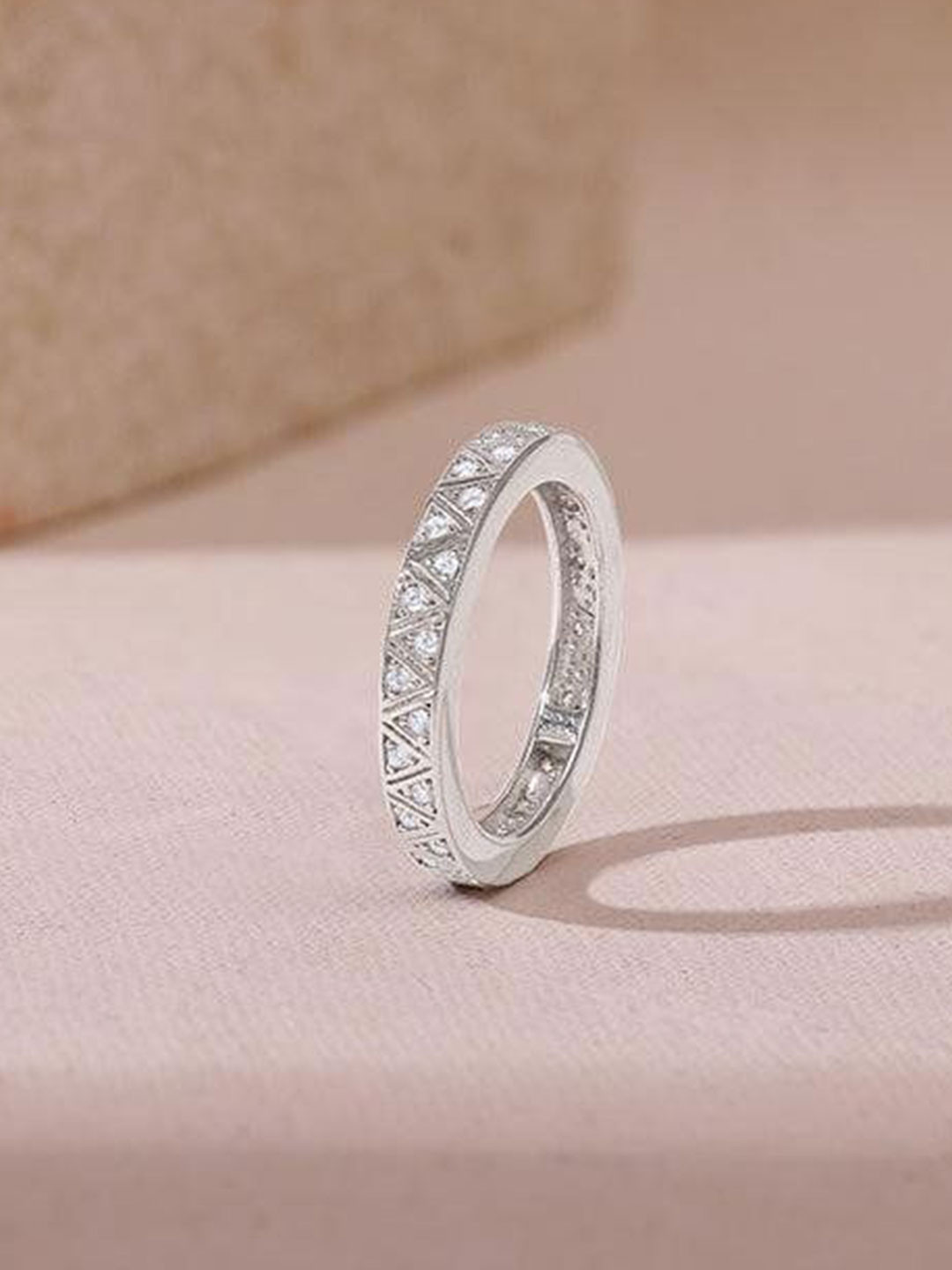 GIVA 925 Sliver Rhodium-Plated Zircon Studded Geometric Triangle Inlay Ring