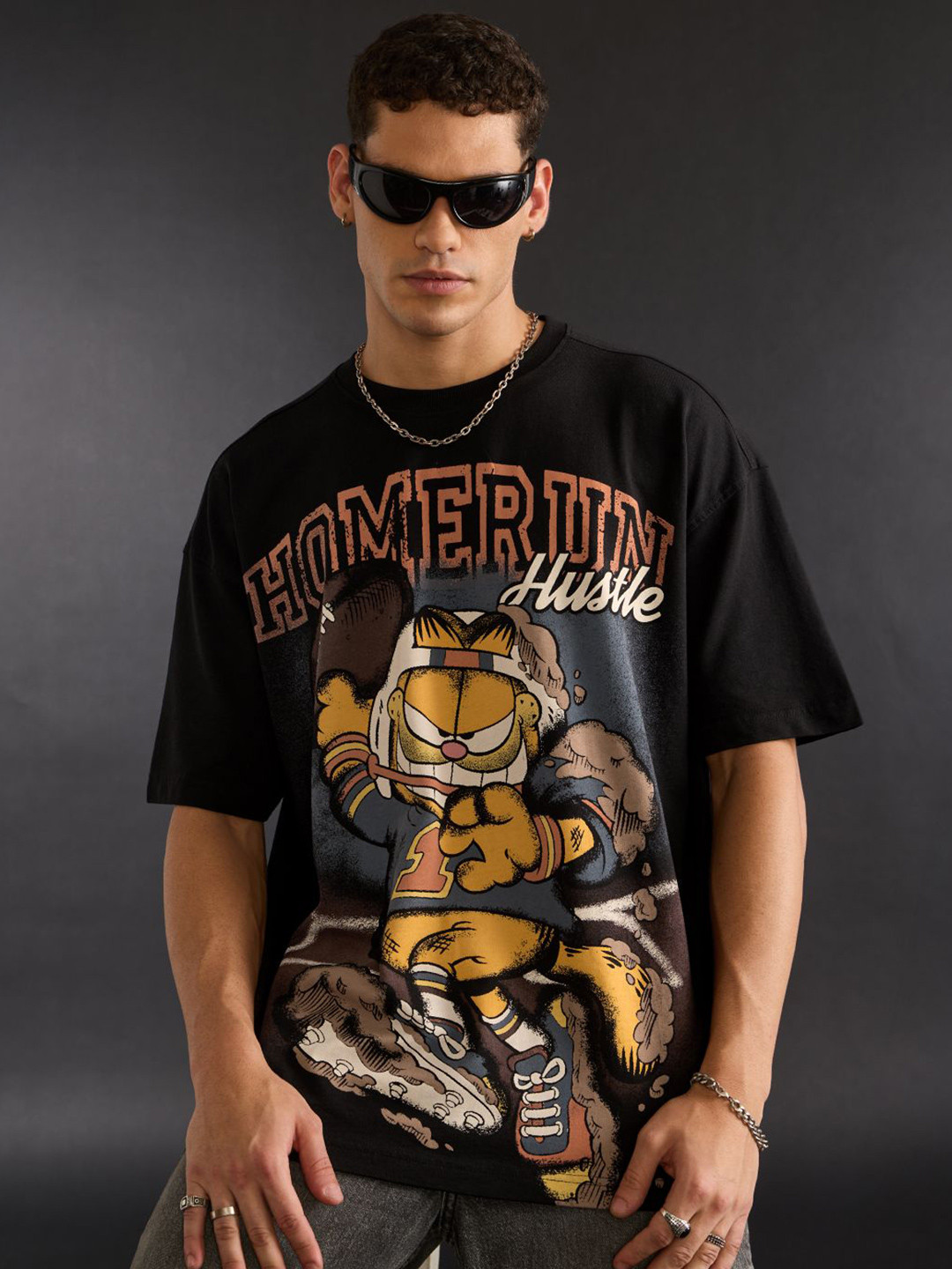 The Souled Store Garfield Homerun Graphic Printed Pure Cotton Oversized Fit T-shirt