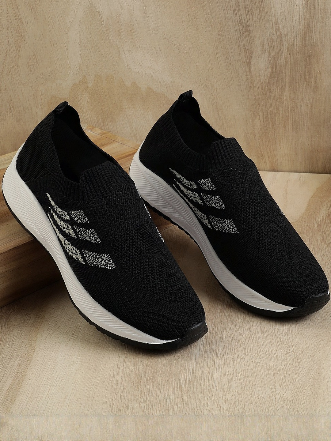 SZN Men Black & White Mesh Shoes