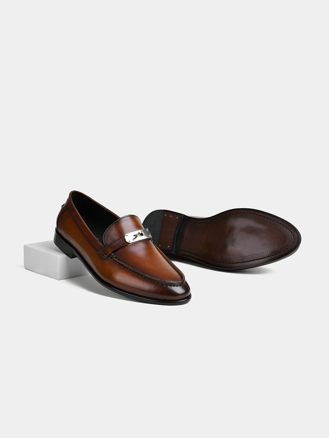 LUXORO FORMELLO Stellar Men Round Toe Leather Loafers Formal Shoes
