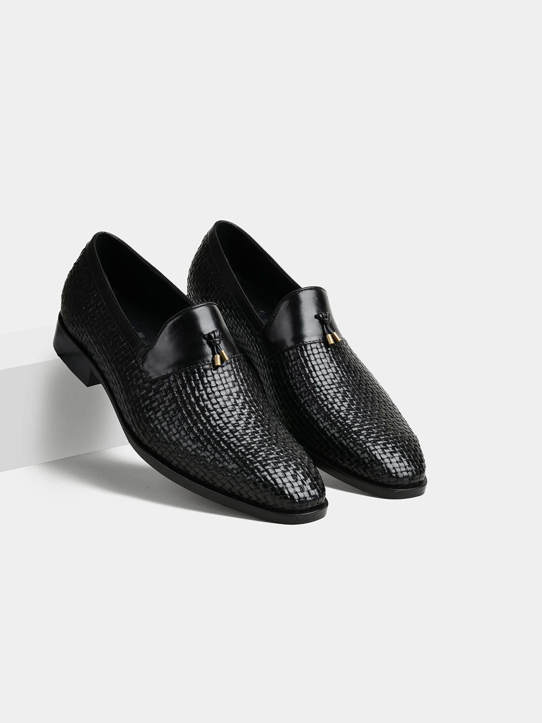 LUXORO FORMELLO Men Diego Textured Slip On Leather Formal Loafer Shoes