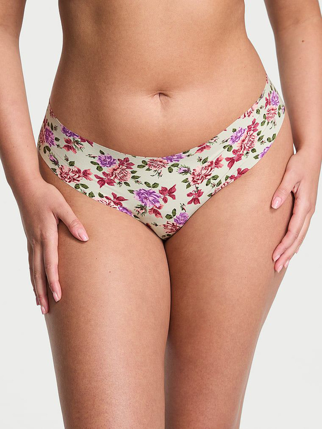 Victoria's Secret Women No-Show Printed Low-Rise Thong Briefs